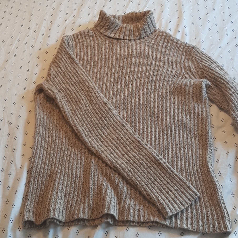 Old Navy turtleneck